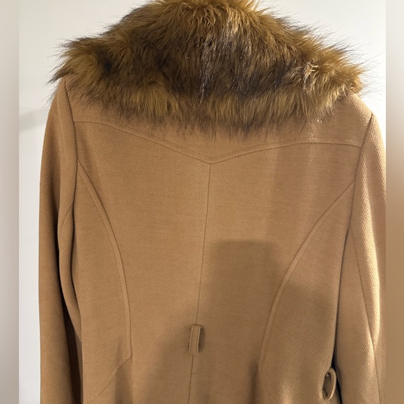 Faux fur pea coat - Picture 6 of 8